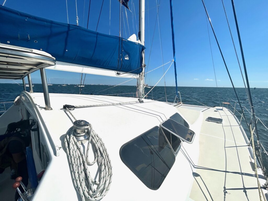 48ft Catamaran “Bubble 2” Yacht Charter Miami | Group Sandbar Cruise 🌊 9 %MAlquiler de yates en Miami%