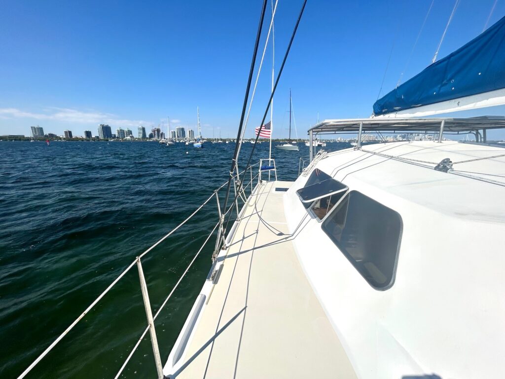 48ft Catamaran “Bubble 2” Yacht Charter Miami | Group Sandbar Cruise 🌊 6 %MAlquiler de yates en Miami%