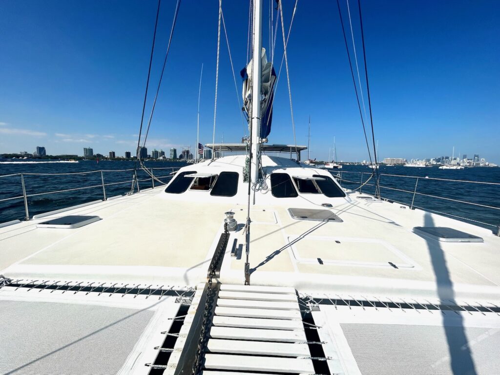 48ft Catamaran “Bubble 2” Yacht Charter Miami | Group Sandbar Cruise 🌊 3 %MAlquiler de yates en Miami%