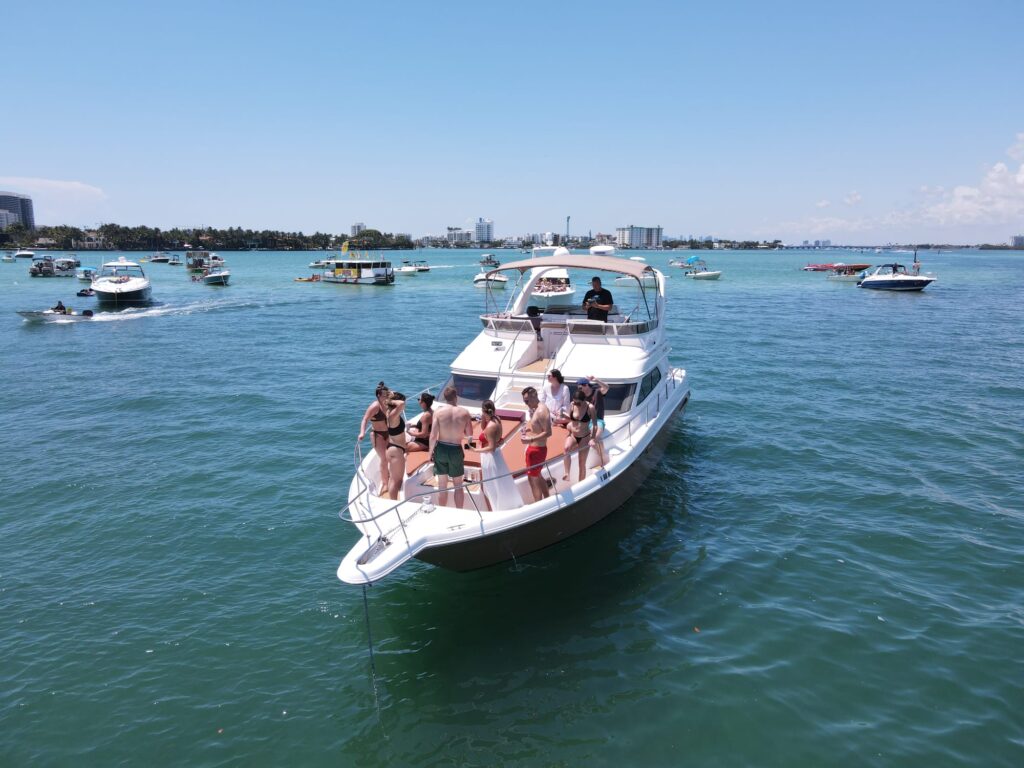 %MAlquiler de yates en Miami%