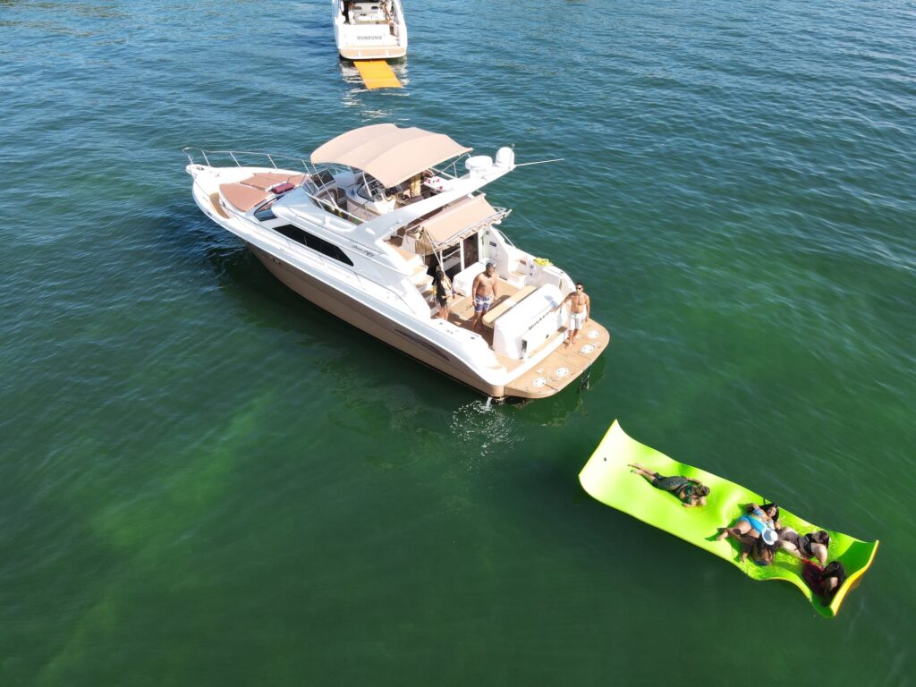 %MAlquiler de yates en Miami%