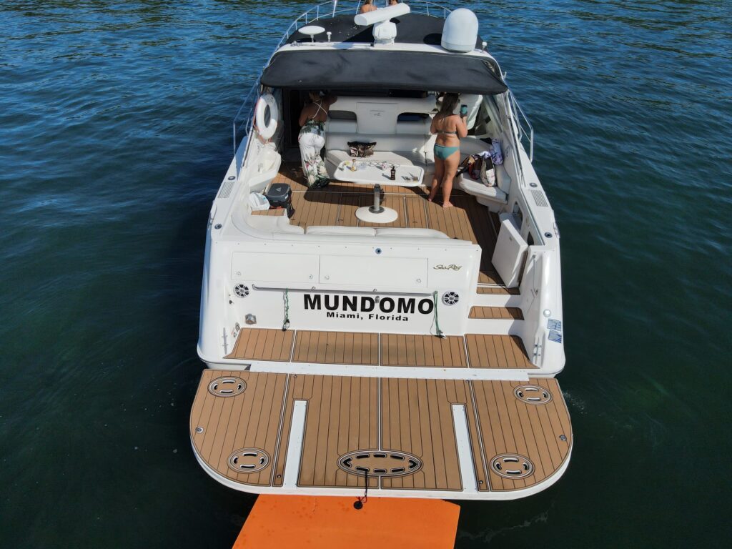 %MAlquiler de yates en Miami%