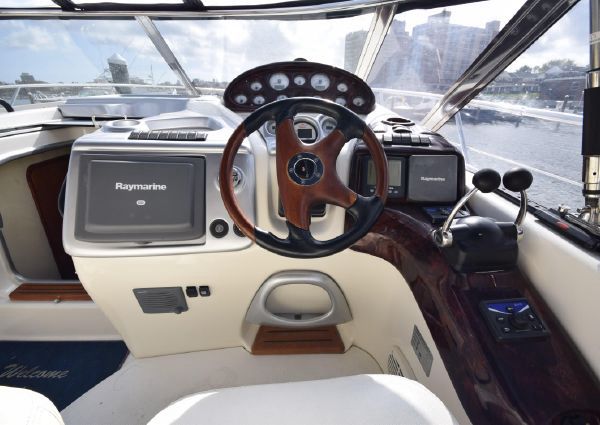 48ft Cranchi Mega Yacht Charter | Miami River Luxury from NW 8th St ⚓ 1 %MAlquiler de yates en Miami%