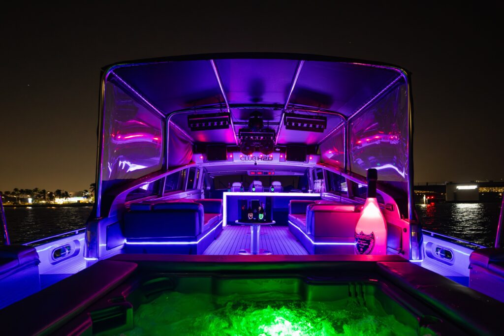 78ft Leopard "Luxury Miami" – Exclusive Yacht Charter | Coral Gables & South Miami 29 %Miami Yacht Rentals%