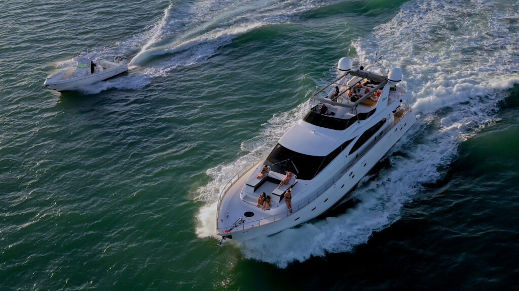 85ft Azimut Mega Yacht Charter from River Landing Marina 25 %Miami Yacht Rentals%