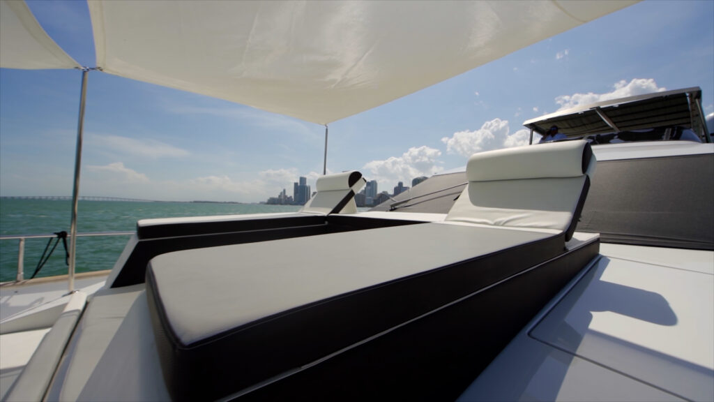 85ft Azimut Mega Yacht Charter from River Landing Marina 22 %Miami Yacht Rentals%