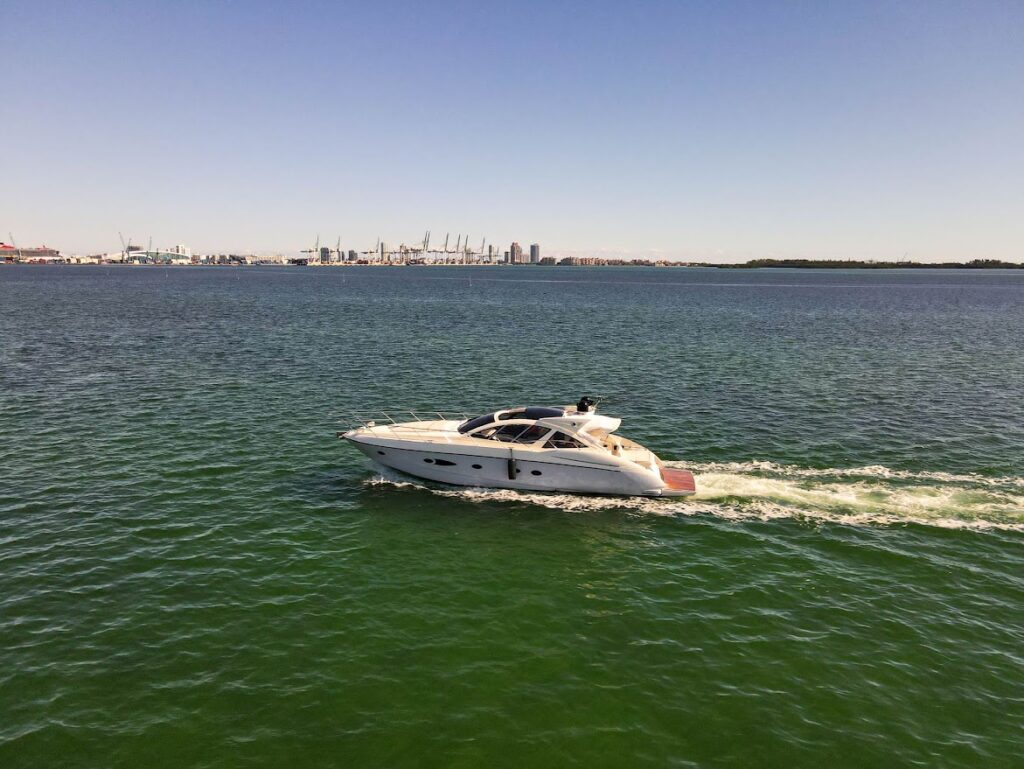 %MAlquiler de yates en Miami%