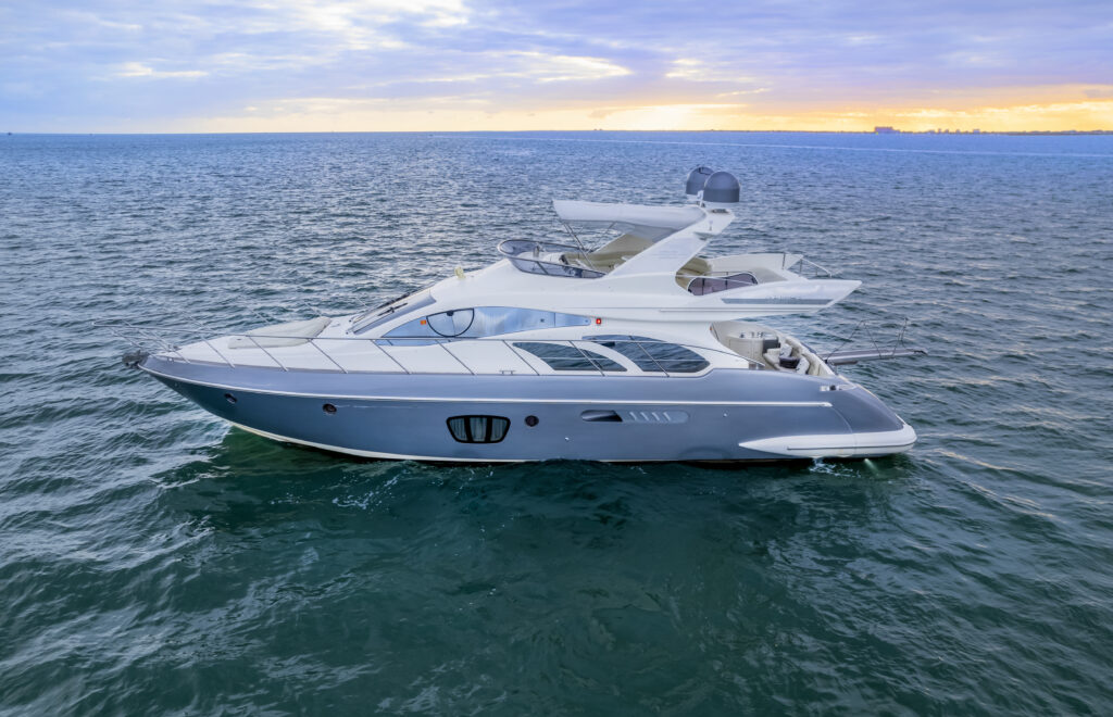 57ft Azimut “Thales” Yacht Charter Miami | Crucero privado de lujo ✨ 3 %MAlquiler de yates en Miami%