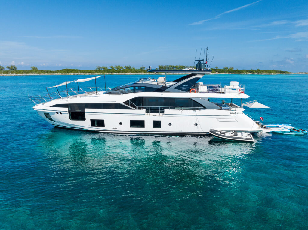 88ft Azimut Mega Yacht Charter from Island Gardens Marina 14 %Miami Yacht Rentals%