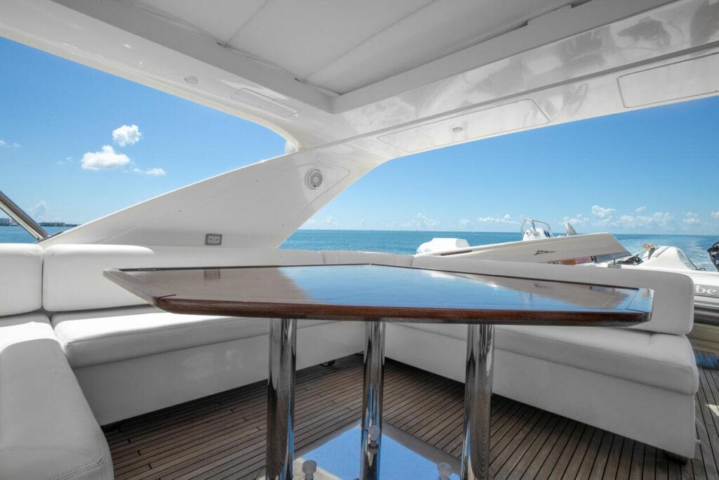 %MAlquiler de yates en Miami%