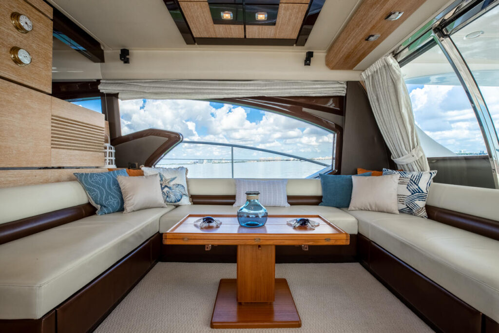 %MAlquiler de yates en Miami%