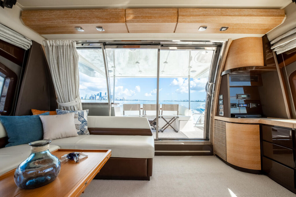 %MAlquiler de yates en Miami%