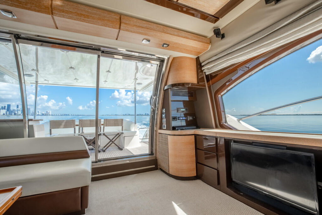 %MAlquiler de yates en Miami%