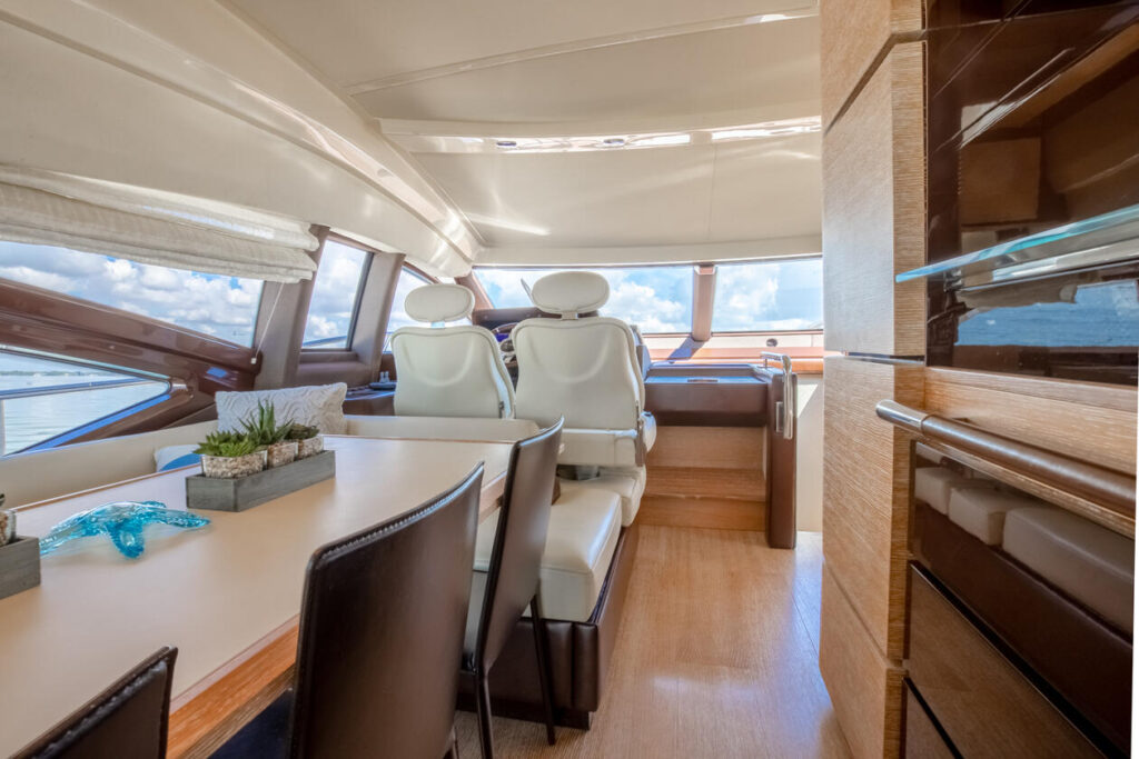 %MAlquiler de yates en Miami%