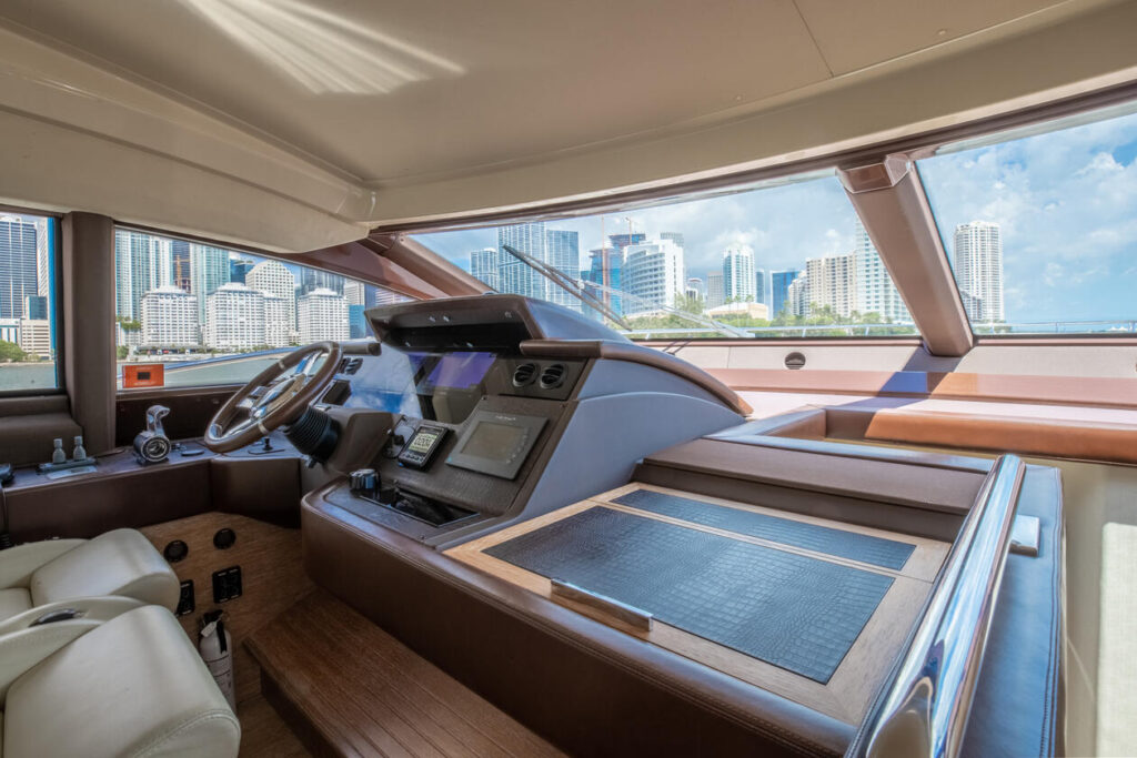 %MAlquiler de yates en Miami%