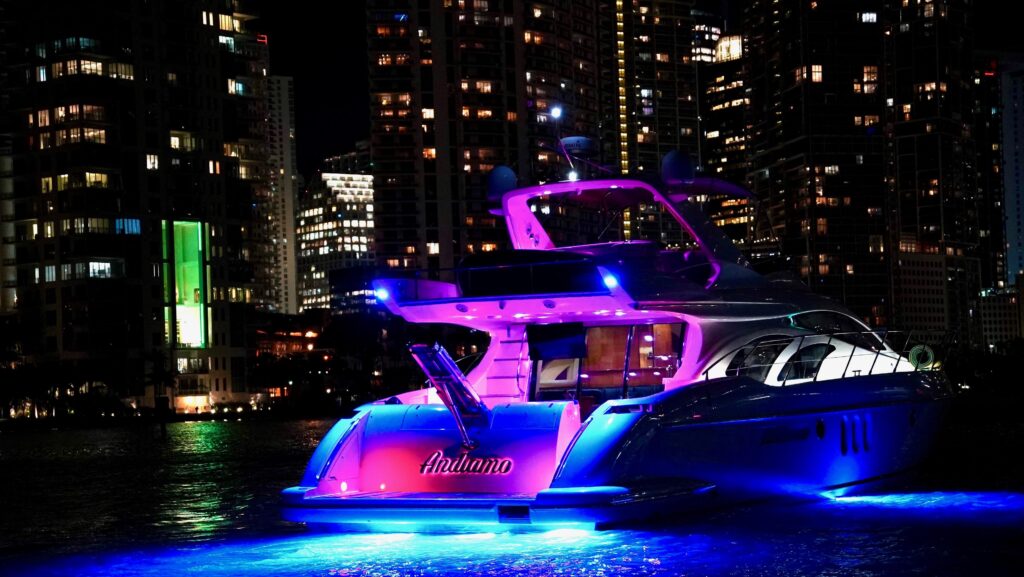 %MAlquiler de yates en Miami%
