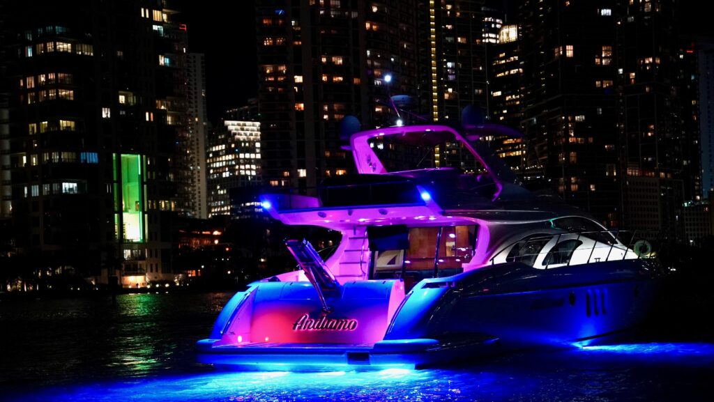 %MAlquiler de yates en Miami%