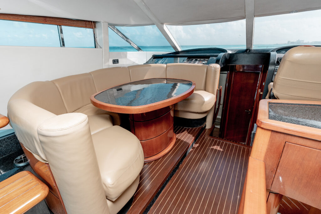 %MAlquiler de yates en Miami%