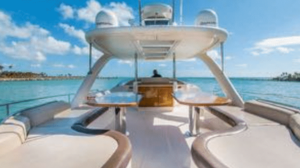 62ft “Legend and Soul” Yacht Charter | River Landing Marina Miami 🌊 2 %MAlquiler de yates en Miami%