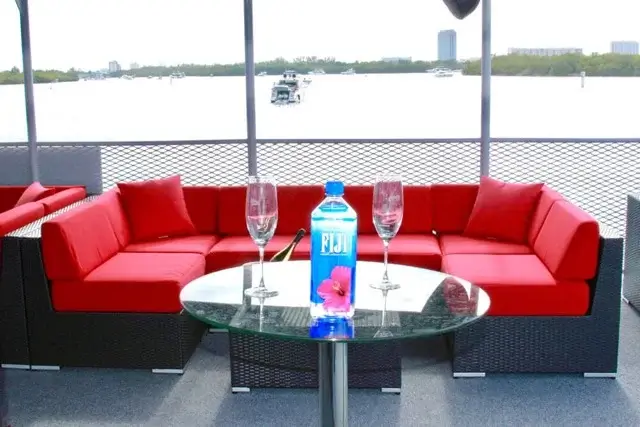 🎵 Opus — Mini Cruise • Yacht Venue for Large Events | Aventura 1 %Miami Yacht Rentals%