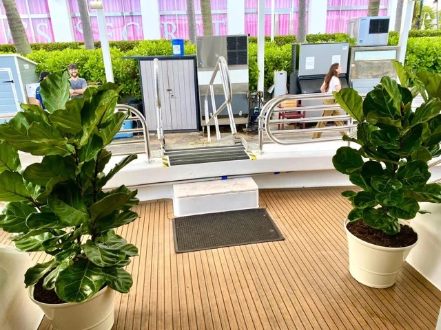 ⛵ Island Time — Mini Cruise • Yacht Venue for Large Events (Miami) 9 %Miami Yacht Rentals%