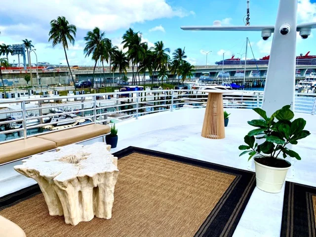 ⛵ Island Time — Mini Cruise • Yacht Venue for Large Events (Miami) 6 %Miami Yacht Rentals%