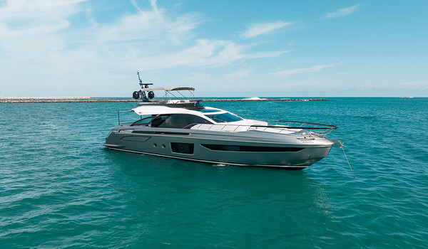80ft Azimut Sport Mega Yacht Charter from Miami Beach Marina Pier E 21 %Miami Yacht Rentals%