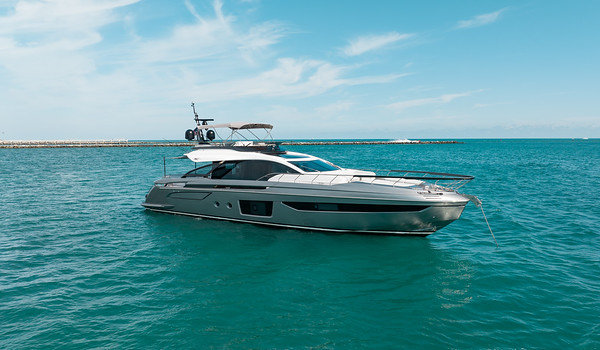 80ft Azimut Sport Mega Yacht Charter from Miami Beach Marina Pier E 22 %Miami Yacht Rentals%