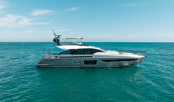 Miami Superyacht Rentals 14 %Miami Yacht Rentals%