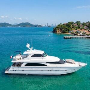 80ft Horizon Yacht Charter Panama 🌊 | Luxury Group Events
