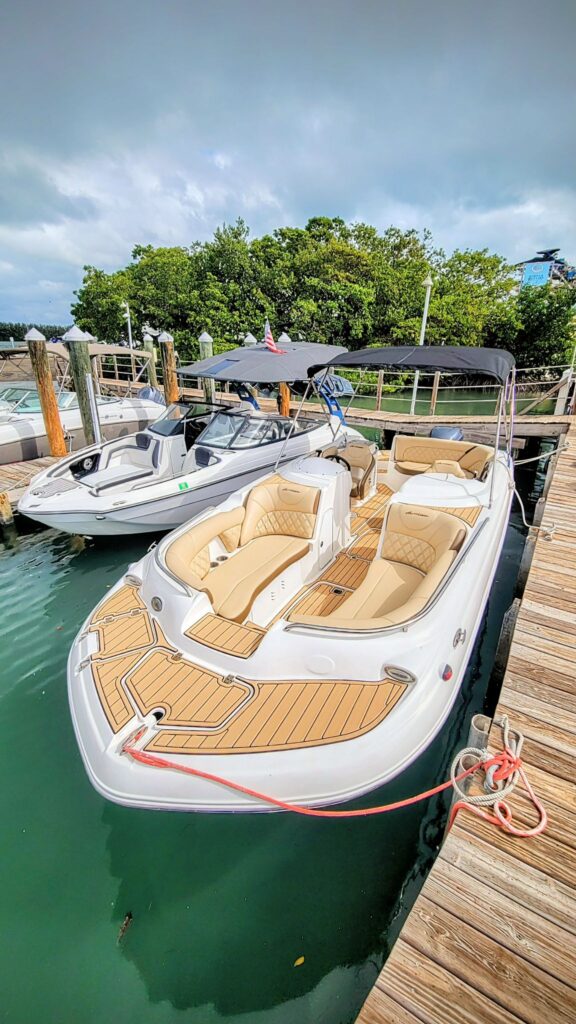 24ft Hurricane “Pelican V” Yacht Charter 3 %Miami Yacht Rentals%