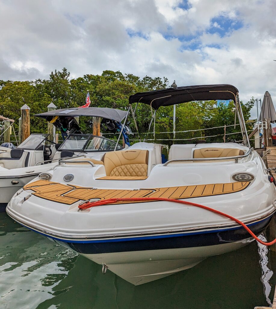 24ft Hurricane “Pelican V” Yacht Charter 2 %Miami Yacht Rentals%