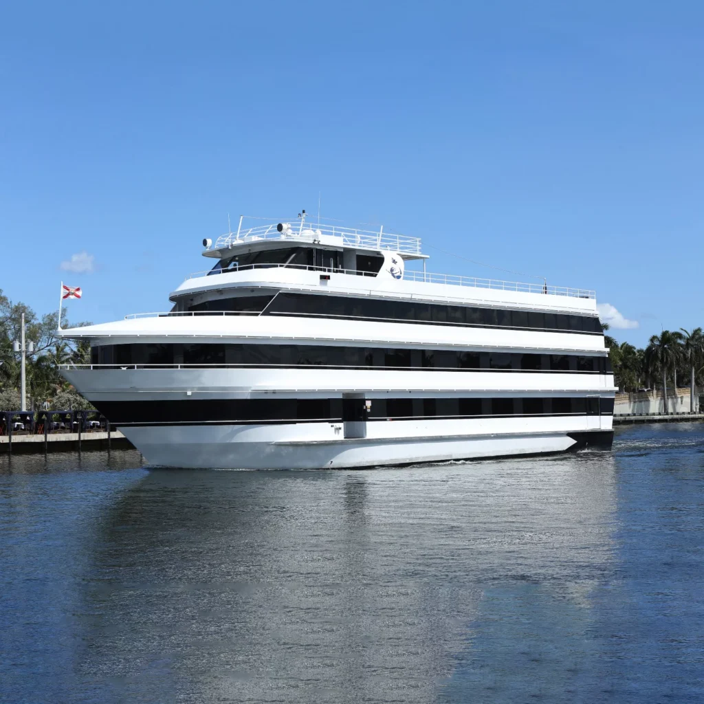 The Sun Beach Lady - Miami Yacht Venue for Group Events 🌊 10 %MAlquiler de yates en Miami%
