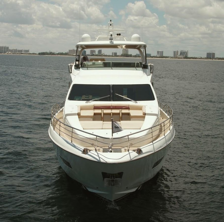 80ft Azimut "Grace" – Luxury Yacht Charter Experience on the Water 23 %Miami Yacht Rentals%
