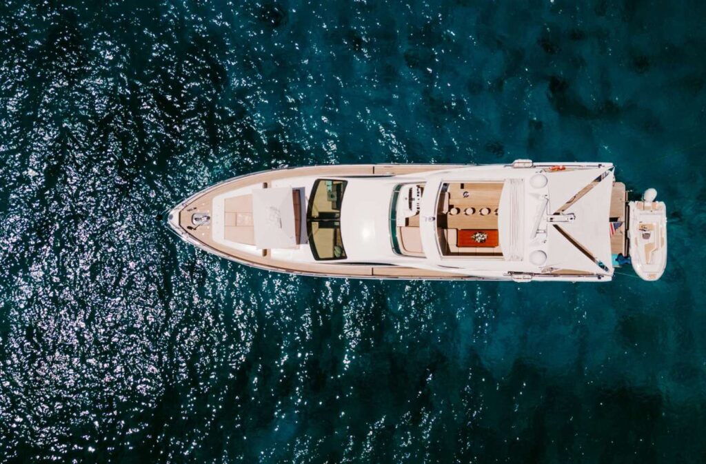 80ft Azimut "Grace" – Luxury Yacht Charter Experience on the Water 24 %Miami Yacht Rentals%