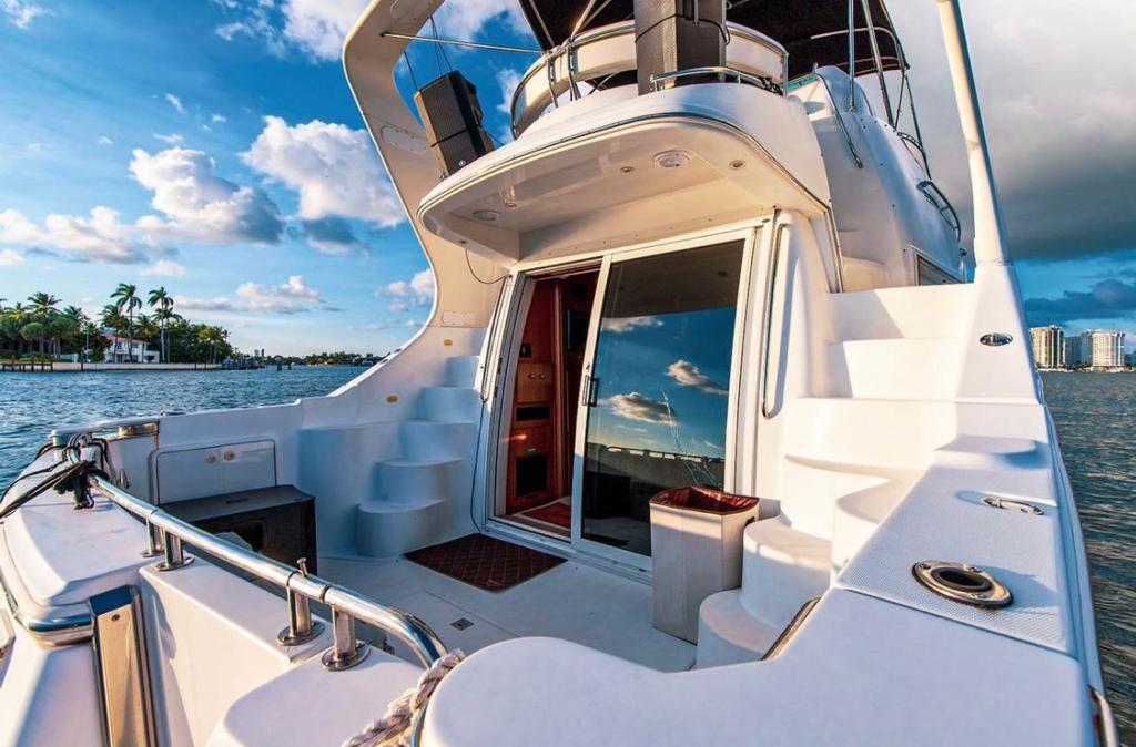 %MAlquiler de yates en Miami%