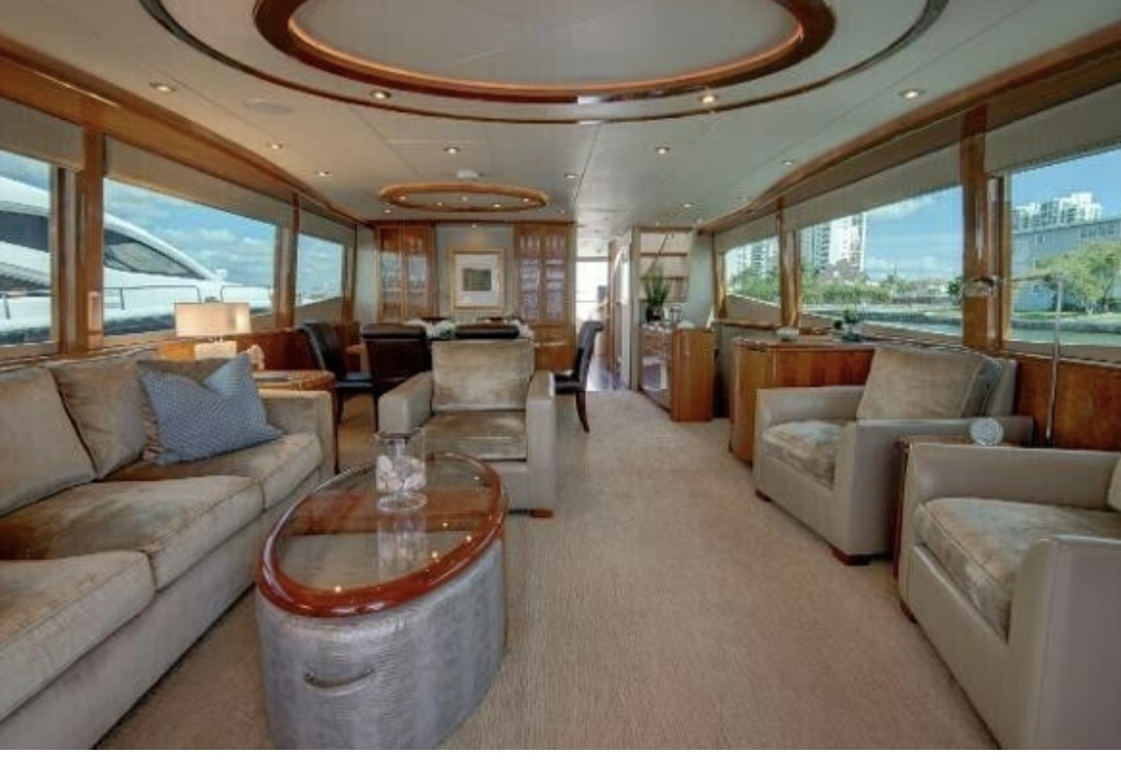 84ft Lazzara “LazzaraChip” Mega Yacht Charter in North Miami 30 %Miami Yacht Rentals%
