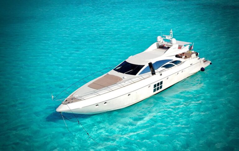 Miami Superyacht Rentals 28 %Miami Yacht Rentals%