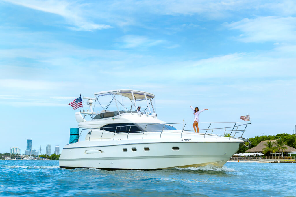 %MAlquiler de yates en Miami%