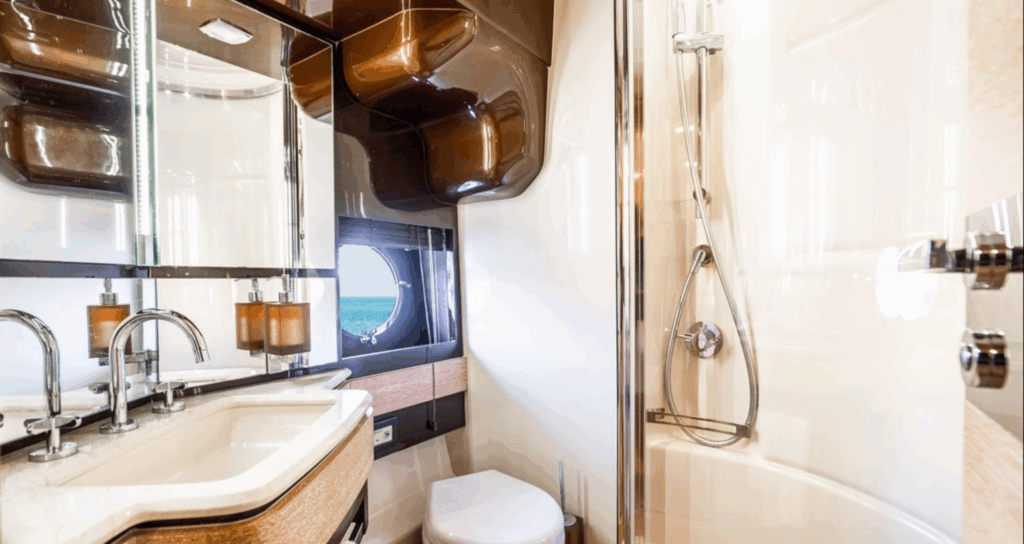 70ft Azimut “Le Grand Bleu” Alquiler de Yates de Lujo | Miami Beach Marina 💎 2 %MAlquiler de yates en Miami%