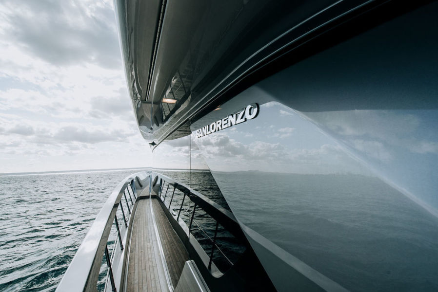 88ft San Lorenzo “Rocio Flores” Mega Yacht Charter 28 %Miami Yacht Rentals%