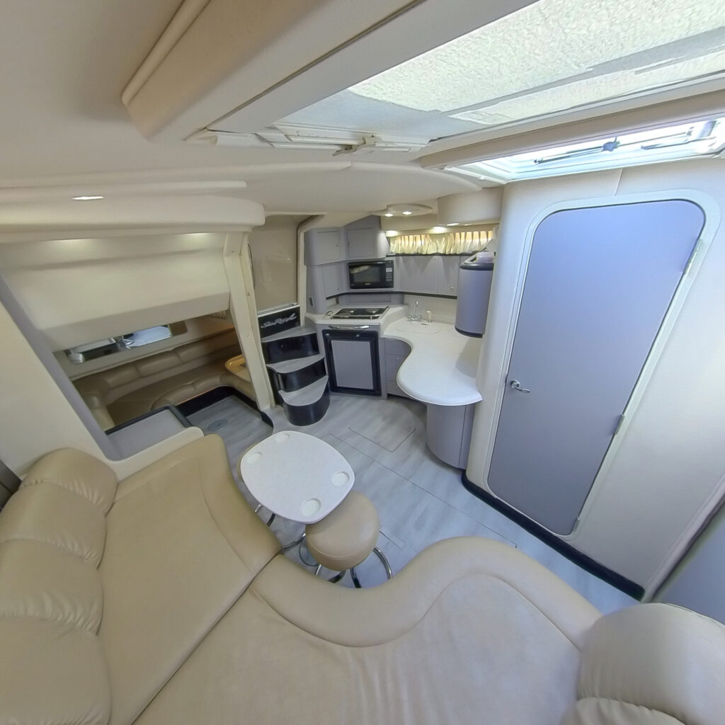 40ft Sea Ray Yacht Charter from Rickenbacker Marina, Key Biscayne 18 %MAlquiler de yates en Miami%