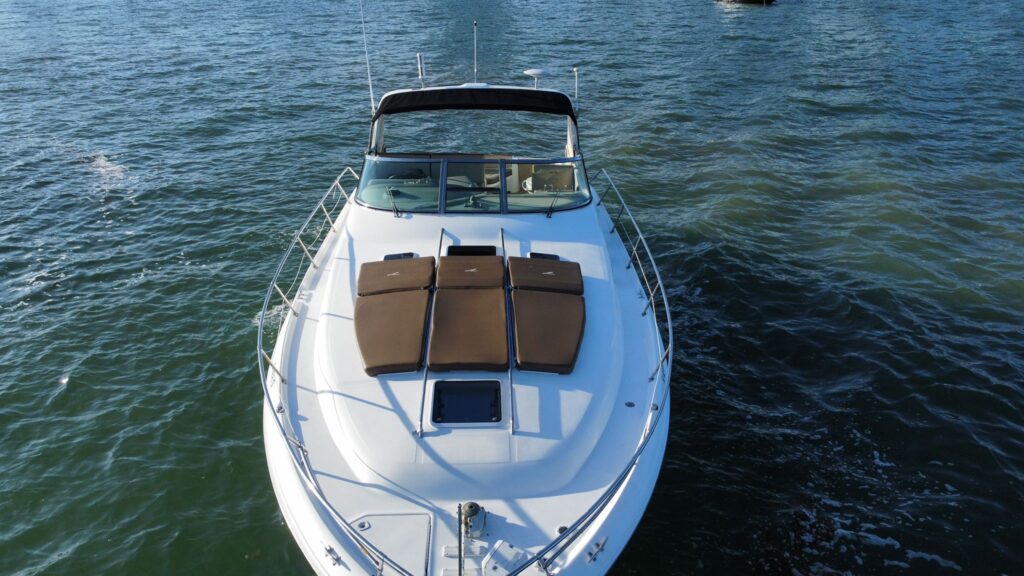 40ft Sea Ray Yacht Charter from Rickenbacker Marina, Key Biscayne 17 %MAlquiler de yates en Miami%