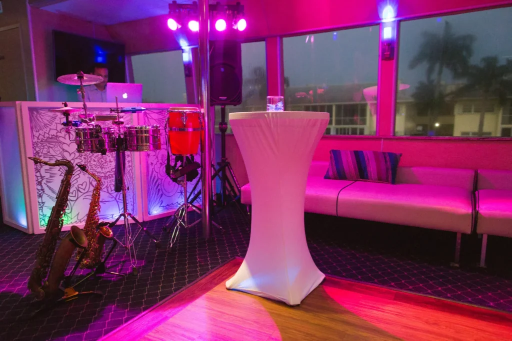 The Lady V - Miami Yate de lujo Lugar para eventos privados ✨ 5 %MAlquiler de yates en Miami%