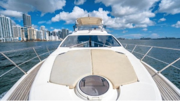 %MAlquiler de yates en Miami%