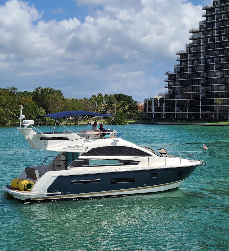 46ft Fairline Yacht Charter | Venetian Marina Miami Experience 🚤 2 %MAlquiler de yates en Miami%