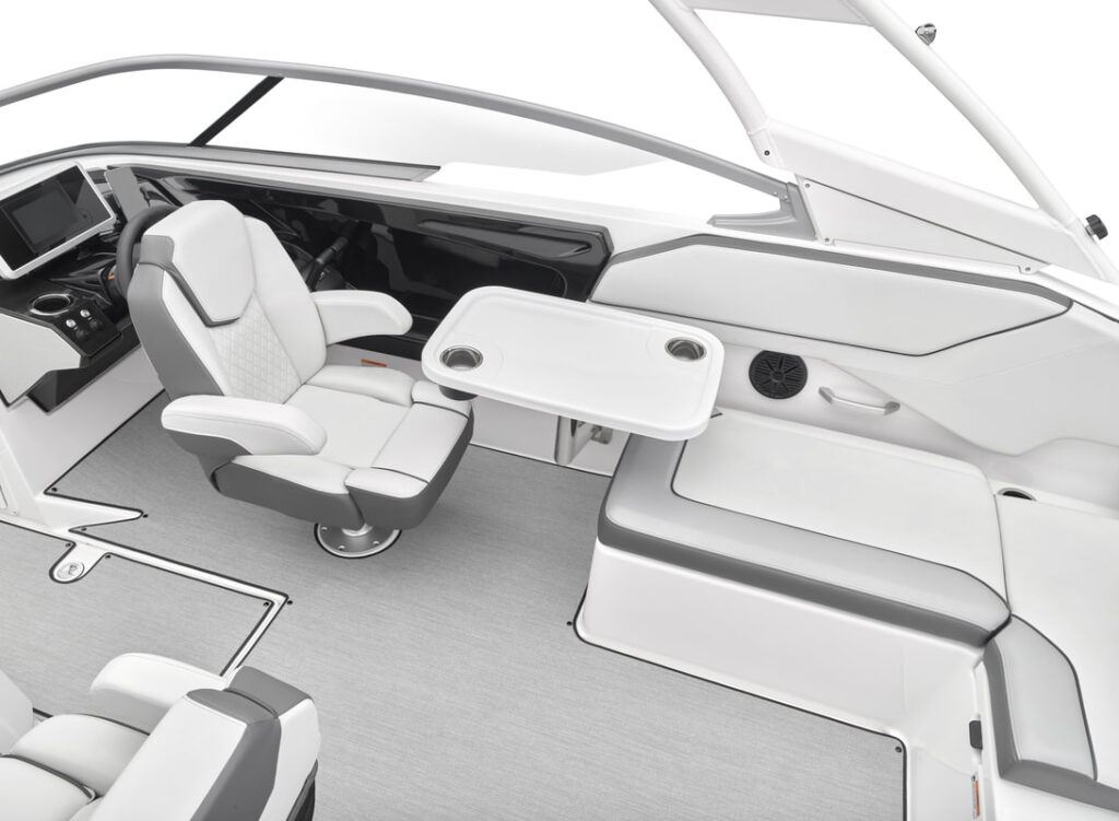 25ft Yamaha “Chico AR250” Yacht Charter 18 %Miami Yacht Rentals%