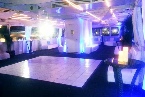 The Muse Mini Cruise - Miami Yacht Venue for Large Celebrations ✨ 7 %MAlquiler de yates en Miami%