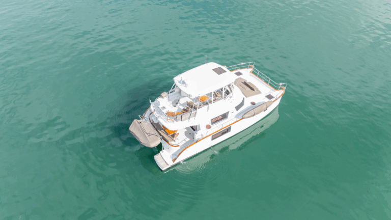 Book a luxury yacht rental in Panama with Feeling Yachty — private charters, catamarans, and island tours in the San Blas Islands and Panama Bay. All-inclusive, transparent pricing.