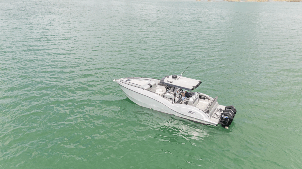 " Reserve un alquiler de yates de lujo en Panamá con Feeling Yachty - charters privados, catamaranes y excursiones por las islas de San Blas y la Bahía de Panamá. Todo incluido, precios transparentes